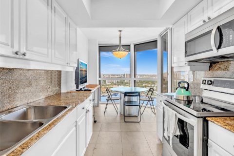 Купить кондоминиум в Авентура, Флорида 3 спальни, 173.73м2, № 1925437 - фото 13