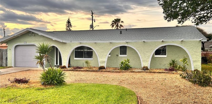 Villa ou maison à Ormond-by-the-Sea, Floride 3 chambres, 120.12 m2 № 2148214