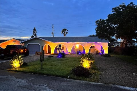 Villa ou maison à louer à Ormond-by-the-Sea, Floride: 3 chambres, 120.12 m2 № 2148214 - photo 2