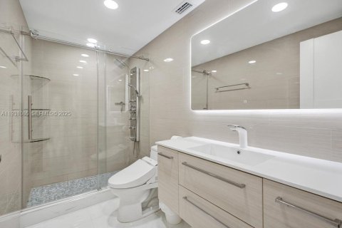 Condominio en venta en Sunny Isles Beach, Florida, 2 dormitorios, 139.82 m2 № 2077041 - foto 24