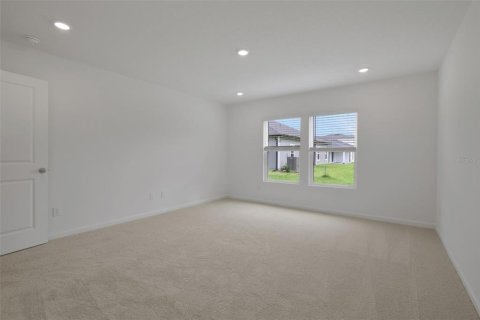 House in Orange Park, Florida 3 bedrooms, 158.96 sq.m. № 2099649 - photo 22