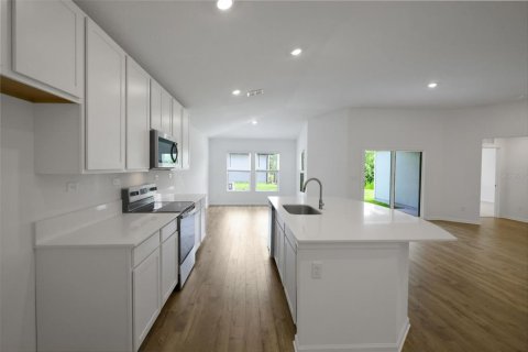 House in Orange Park, Florida 3 bedrooms, 158.96 sq.m. № 2099649 - photo 16