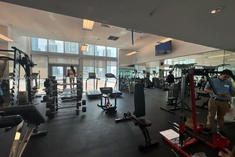 Condo in Miami, Florida, 1 bedroom  № 1990084 - photo 11