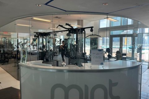 Condo in Miami, Florida, 1 bedroom  № 1990084 - photo 10