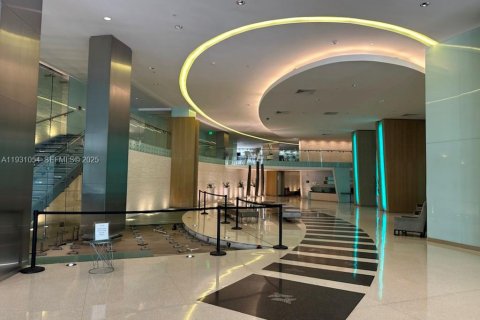Condo in Miami, Florida, 1 bedroom  № 1990084 - photo 9