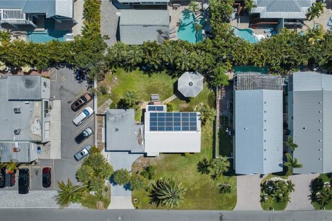 Купить виллу или дом в Холмс-Бич, Флорида 4 комнаты, 93.74м2, № 2344515 - фото 21