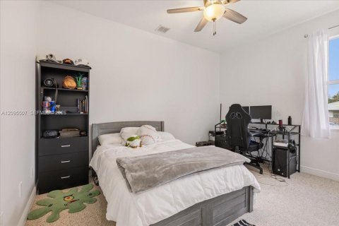 Villa ou maison à vendre à Fellsmere, Floride: 4 chambres, 236.16 m2 № 2388490 - photo 17