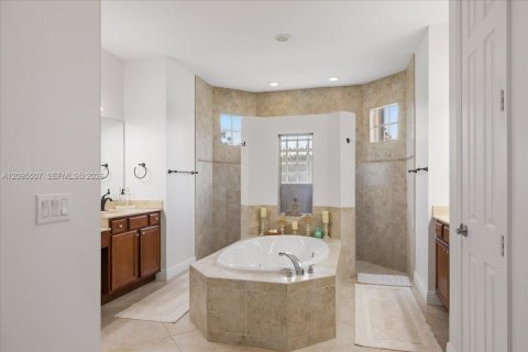 Villa ou maison à vendre à Fellsmere, Floride: 4 chambres, 236.16 m2 № 2388490 - photo 13