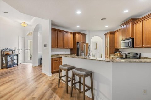 Villa ou maison à vendre à Fellsmere, Floride: 4 chambres, 236.16 m2 № 2388490 - photo 5