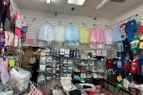 Commercial property in Hialeah, Florida № 2041522 - photo 7