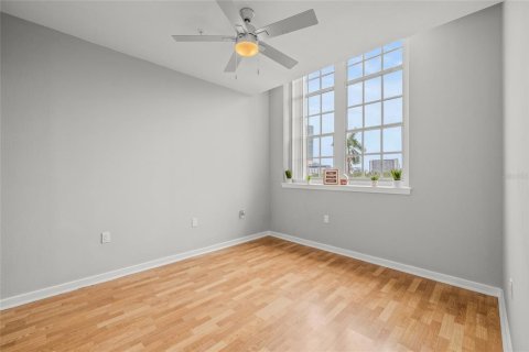 Condominio en venta en Saint Petersburg, Florida, 2 dormitorios, 66.43 m2 № 1839053 - foto 23