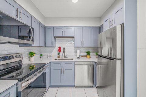 Condominio en venta en Saint Petersburg, Florida, 2 dormitorios, 66.43 m2 № 1839053 - foto 10