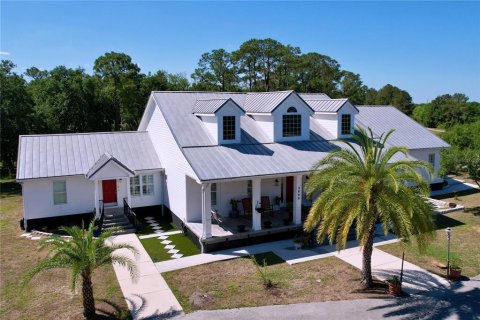 House in Lakeland, Florida 3 bedrooms, 335.1 sq.m. № 1651183 - photo 3