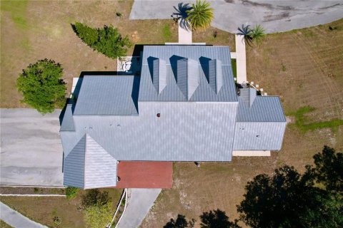 House in Lakeland, Florida 3 bedrooms, 335.1 sq.m. № 1651183 - photo 14