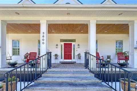 House in Lakeland, Florida 3 bedrooms, 335.1 sq.m. № 1651183 - photo 6