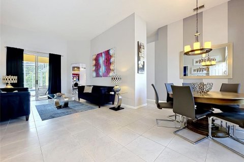 Villa ou maison à vendre à Davenport, Floride: 5 chambres, 199.93 m2 № 2147748 - photo 2