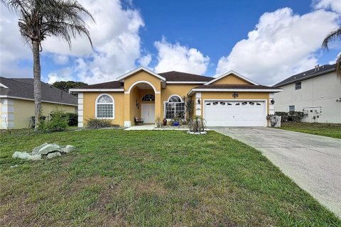 Villa ou maison à Davenport, Floride 5 chambres, 199.93 m2 № 2147748