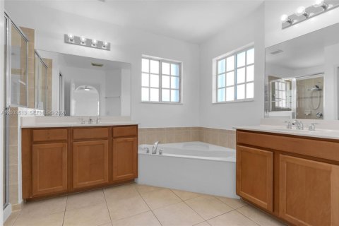 Villa ou maison à vendre à Homestead, Floride: 3 chambres, 245.35 m2 № 2068226 - photo 20