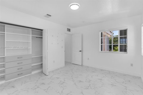 Villa ou maison à vendre à Homestead, Floride: 3 chambres, 245.35 m2 № 2068226 - photo 19