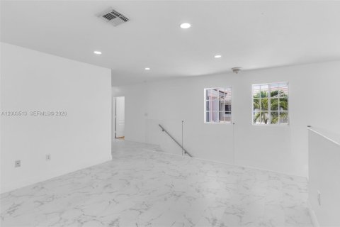 Villa ou maison à vendre à Homestead, Floride: 3 chambres, 245.35 m2 № 2068226 - photo 13