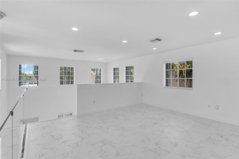 Villa ou maison à vendre à Homestead, Floride: 3 chambres, 245.35 m2 № 2068226 - photo 12