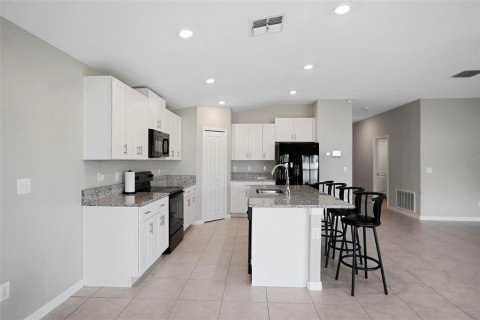 House in Riverview, Florida 4 bedrooms, 179.77 sq.m. № 1828628 - photo 19
