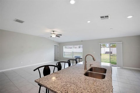 House in Riverview, Florida 4 bedrooms, 179.77 sq.m. № 1828628 - photo 23