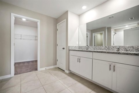 House in Riverview, Florida 4 bedrooms, 179.77 sq.m. № 1828628 - photo 9