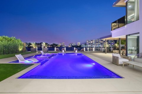 Villa ou maison à vendre à Fort Lauderdale, Floride: 4 chambres, 433.57 m2 № 2265644 - photo 6
