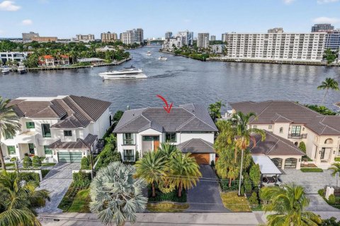 Casa en Fort Lauderdale, Florida 4 dormitorios, 433.57 m2 № 2265644