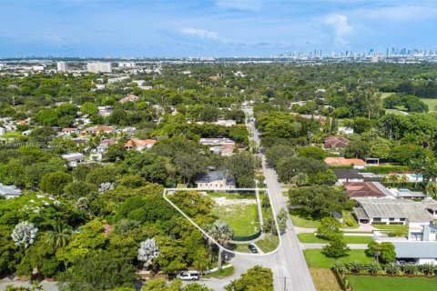 Terreno en venta en Miami Springs, Florida № 1849263 - foto 21