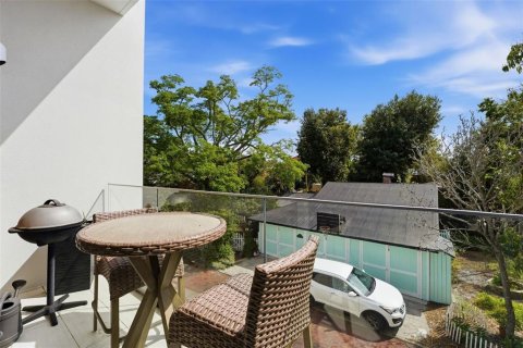 Touwnhouse à vendre à Sarasota, Floride: 3 chambres, 213.68 m2 № 2142298 - photo 22