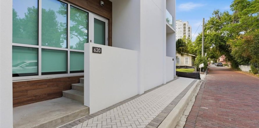 Touwnhouse à Sarasota, Floride 3 chambres, 213.68 m2 № 2142298