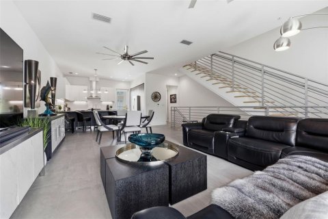 Touwnhouse à vendre à Sarasota, Floride: 3 chambres, 213.68 m2 № 2142298 - photo 10