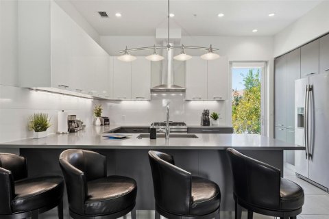 Touwnhouse à vendre à Sarasota, Floride: 3 chambres, 213.68 m2 № 2142298 - photo 16