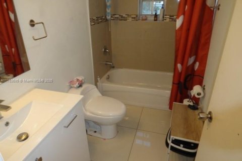 Купить виллу или дом в Майами, Флорида 4 спальни, 136.94м2, № 1868333 - фото 16