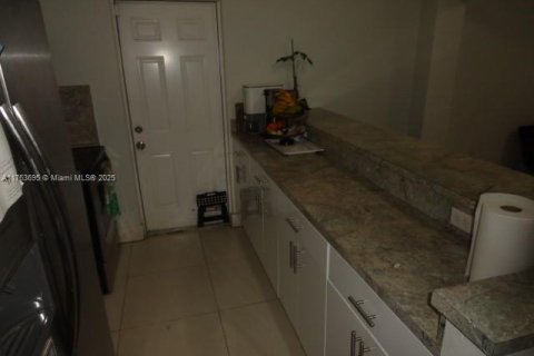 Купить виллу или дом в Майами, Флорида 4 спальни, 136.94м2, № 1868333 - фото 12