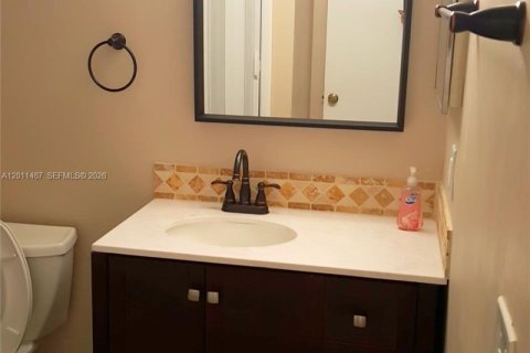 Condo in Weston, Florida, 2 bedrooms  № 2075269 - photo 14