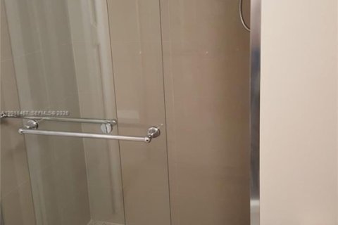 Condo in Weston, Florida, 2 bedrooms  № 2075269 - photo 15