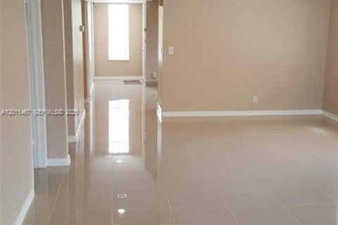 Condo in Weston, Florida, 2 bedrooms  № 2075269 - photo 8