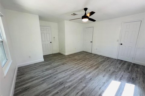 Casa en alquiler en Clearwater, Florida, 3 dormitorios, 138.42 m2 № 1906198 - foto 14