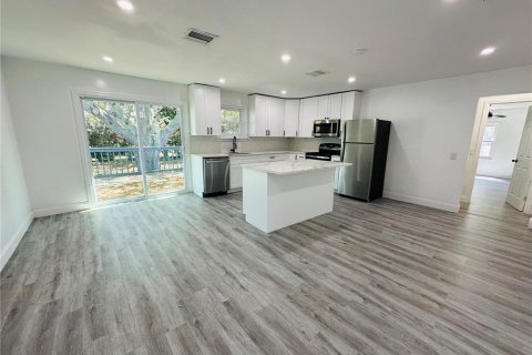 Casa en alquiler en Clearwater, Florida, 3 dormitorios, 138.42 m2 № 1906198 - foto 7