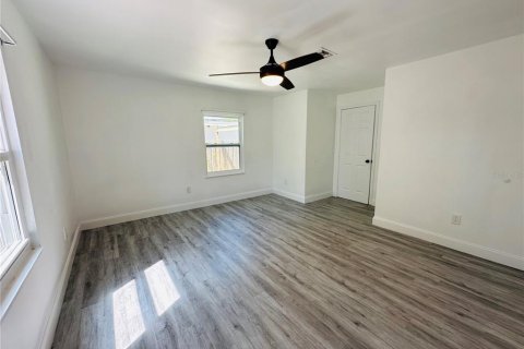 Casa en alquiler en Clearwater, Florida, 3 dormitorios, 138.42 m2 № 1906198 - foto 10