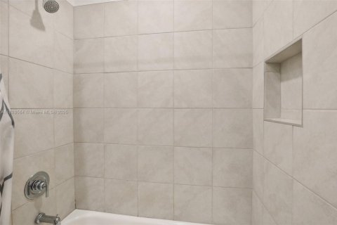 Купить таунхаус в Хомстед, Флорида 3 спальни, 159.05м2, № 1801205 - фото 22