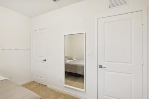 Купить таунхаус в Хомстед, Флорида 3 спальни, 159.05м2, № 1801205 - фото 23
