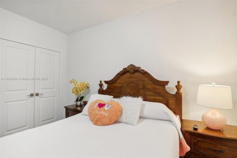 Купить таунхаус в Хомстед, Флорида 3 спальни, 159.05м2, № 1801205 - фото 17