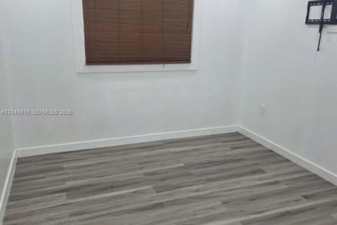 Villa ou maison à louer à West Park, Floride: 2 chambres, 116.78 m2 № 2171871 - photo 15