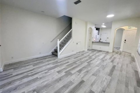 Townhouse in Palm Harbor, Florida 2 bedrooms, 153.94 sq.m. № 1835743 - photo 9