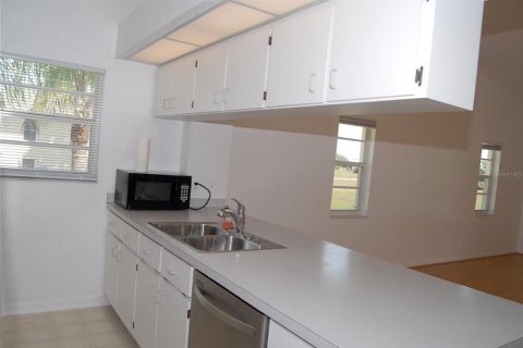 Copropriété à louer à Punta Gorda, Floride: 3 chambres, 117.52 m2 № 2404850 - photo 10