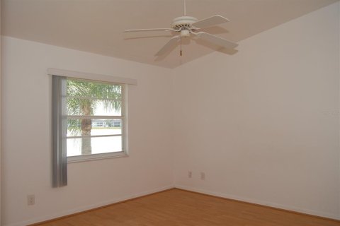 Copropriété à louer à Punta Gorda, Floride: 3 chambres, 117.52 m2 № 2404850 - photo 12